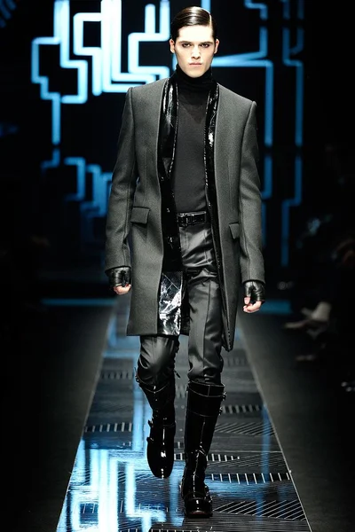 Look 45